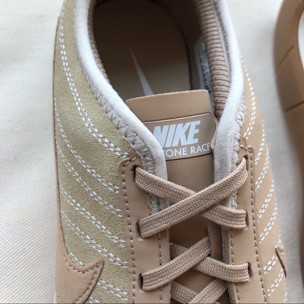 Nike Dualtone Racer SE Running Shoe Suede Beige - Picture 7 of 8